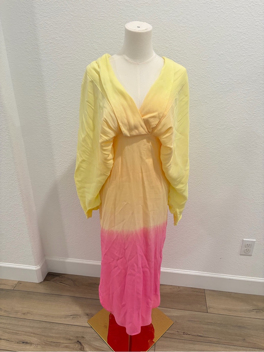 M/W/F Yellow to Pink Ombre Maxi Dress size small